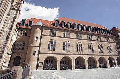Ein Foto vom Erzbistums Paderborn von außen